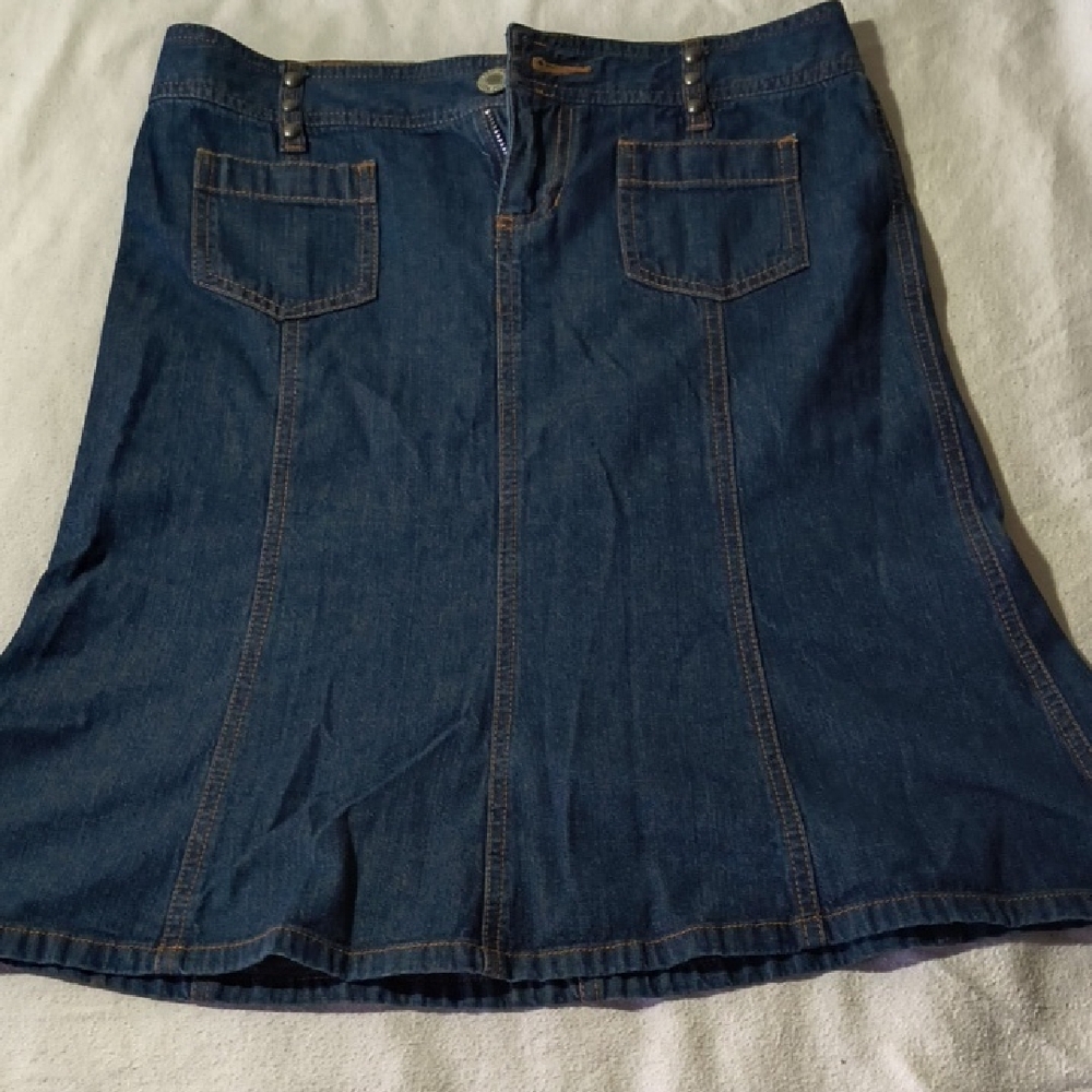 Stylish A-Line Denim Skirt